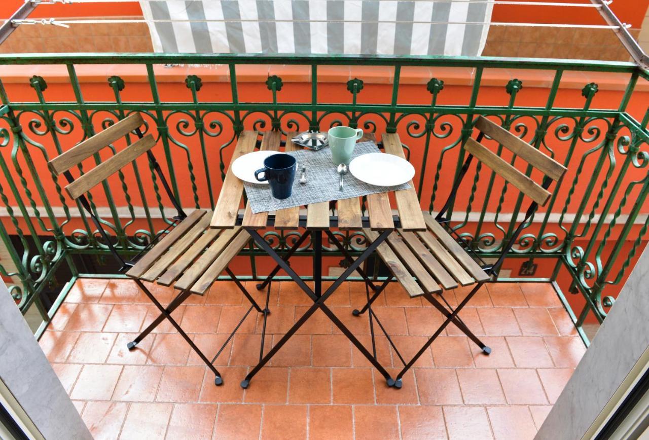 Ace Of Sticks Apartment Napoli Exterior foto